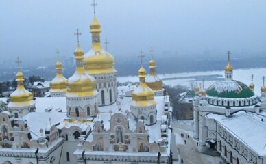 Києво-Печерська лавра неефективно витратила 30 мільйонів гривень державних коштів - фото