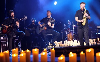 Музичні гурти «Без обмежень» і «Бумбокс» отримали статус критично важливих організацій