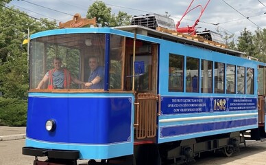 У Києві запустили екскурсії на унікальному ретро-трамваї 1892 року
