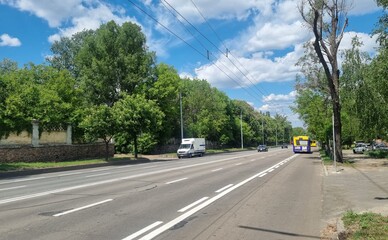 На проспекті Науки у Києві зʼявилась нова смуга для громадського транспорту