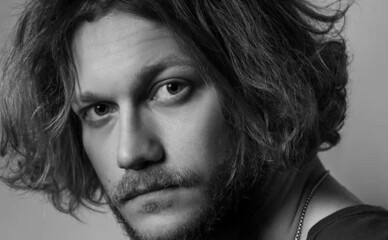 Полиция начала расследовать дело актера Константина Темляка за домашнее насилие