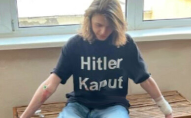 Бил ногами в дверь класса: появились новые детали нападения в школе №233