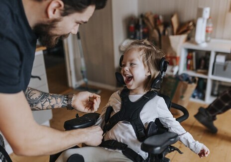 Детям с инвалидностью подгруппы А выплатят по 6500 грн в девяти областях Украины