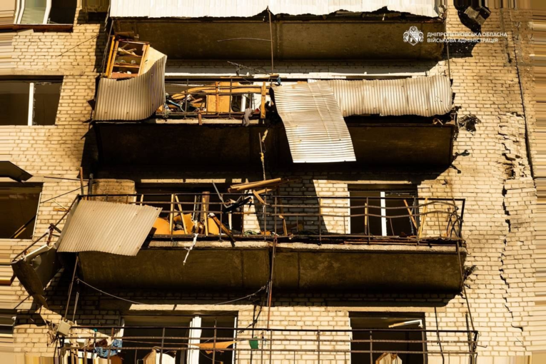 Після обстрілу Дніпра в лікарнях залишаються п'ятеро поранених