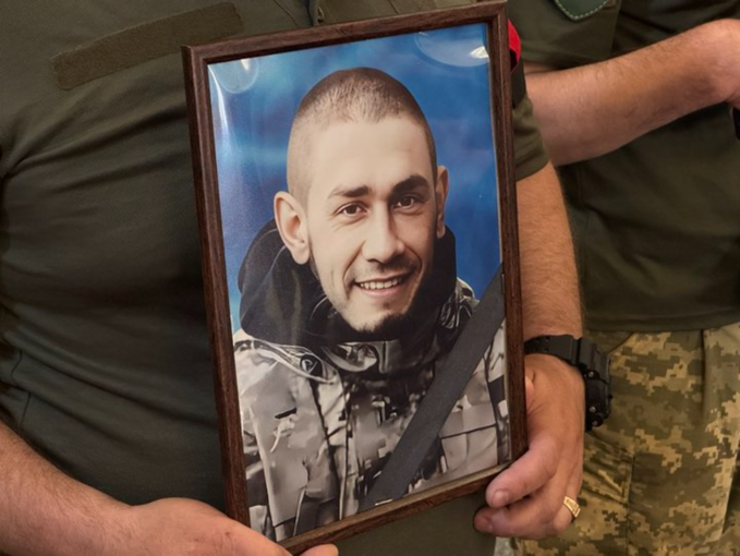 Полтава провела в последний путь защитника Антона Юрченко из Лубенщины