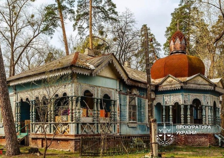 Прокуроры ради сохранения деревянного памятника в Пуще-Водице обратились в суд