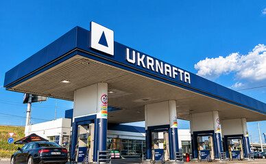 У Києві безпілотники атакували дві заправки «Укрнафта», є загиблі