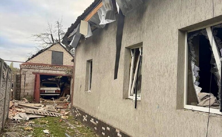 У Дніпрі російська атака пошкодила близько трьох десятків приватних будинків