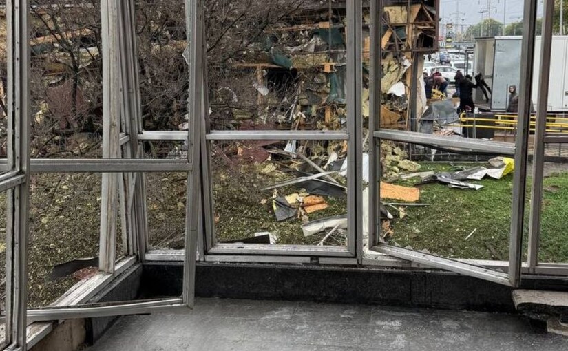 У Києві 70 фахівців ремонтують метро біля «Чернігівської», терміни відкриття невідомі