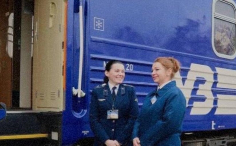 Укрзализныця запустила три поезда в Польшу — один назвала в честь Грушевского