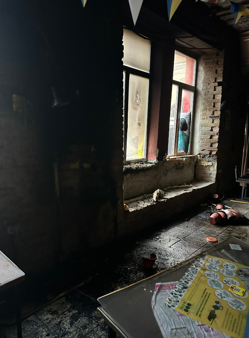 На Подоле сгорел ветеранский ресторан корейской кухни "Пян-Се" фото 1