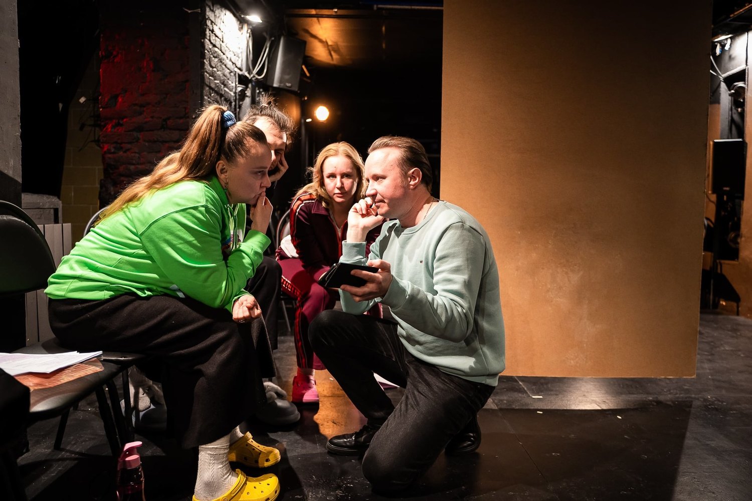 У київських театрах стартує 10 гучних прем'єр грудня: від воєнної драми до казки фото 4 3