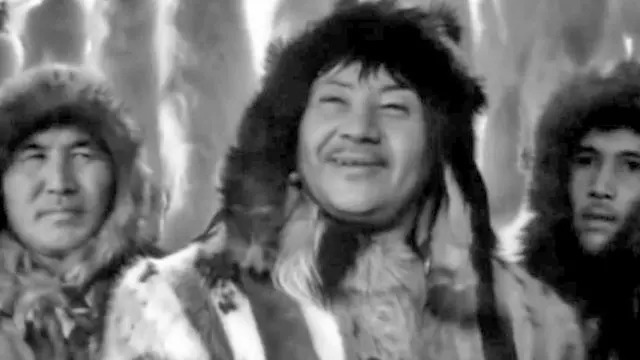 Кадр из фильма «Алитет уходит в горы»