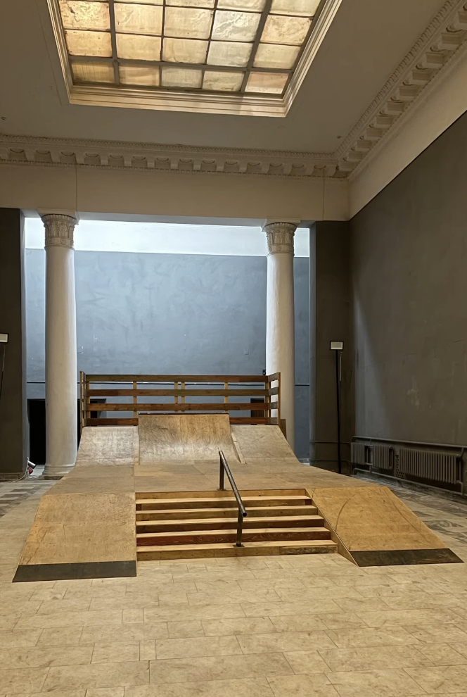 Скейт-парк на ВДНХ в стиле Почтовой площади