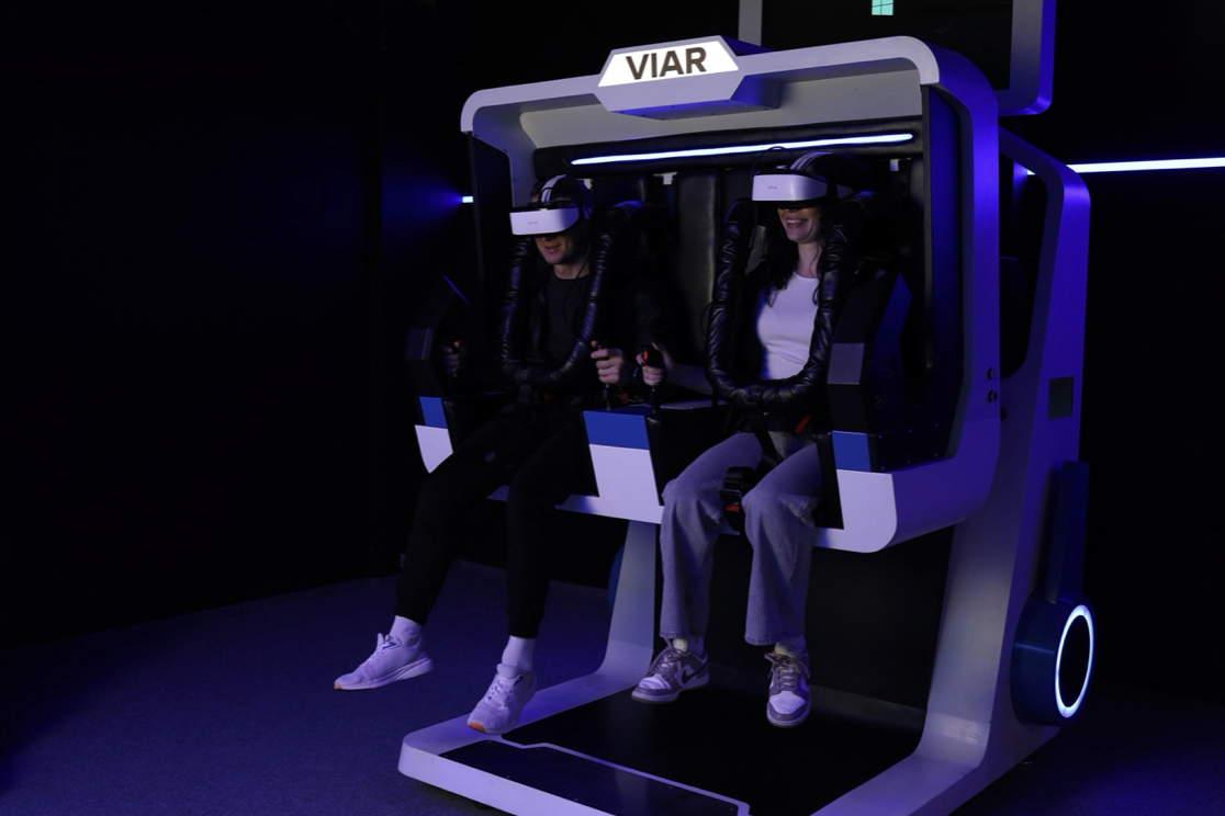 У Києві з'явився перший VR-клуб зі справжньою ареною для 10 гравців фото 4 3