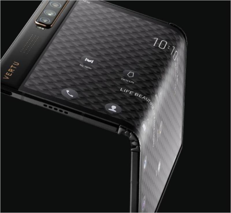 Vertu представила складаний смартфон AlphaFold з ШІ-агентом &mdash; ціна від $6 880 до $46 800 фото