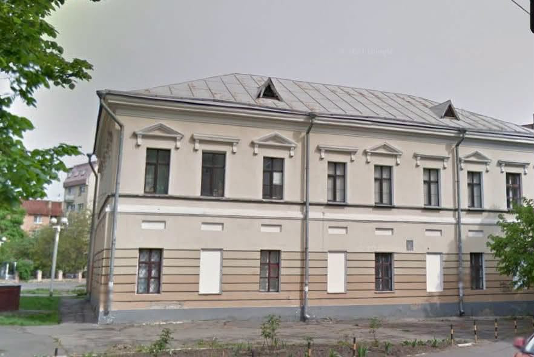 В Киеве на Подоле экскаватором разбирают памятник XVIII века фото 2