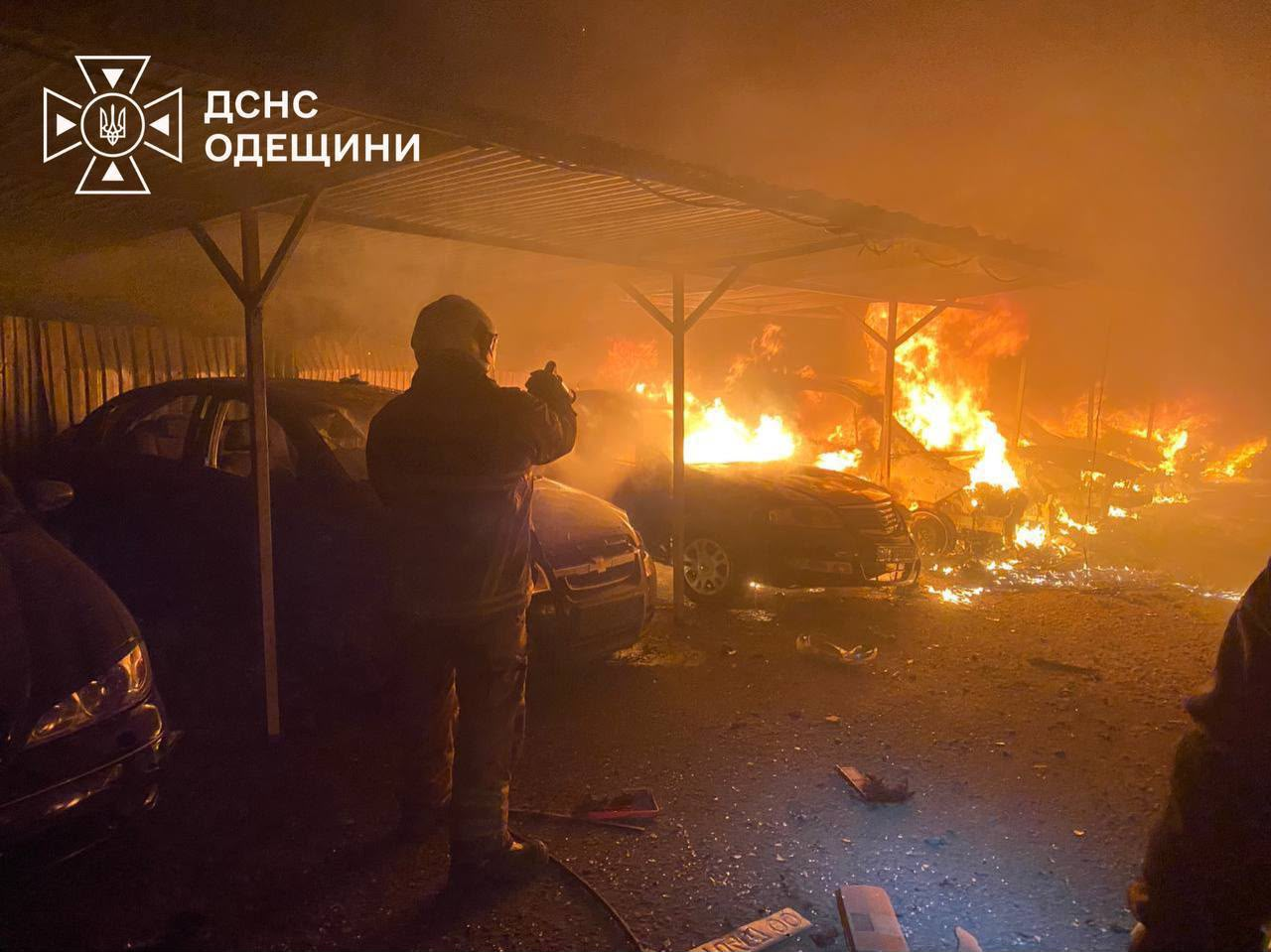 Россия ночью атаковала Украину 142 дронами &mdash; в Киеве погибли два человека - фото