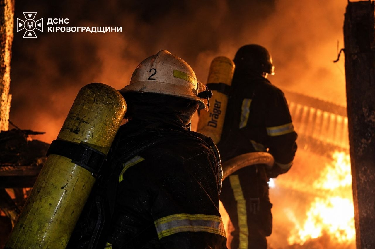 Россия ночью запустила по Украине 580 дронов и две ракеты &mdash; есть погибшие - фото