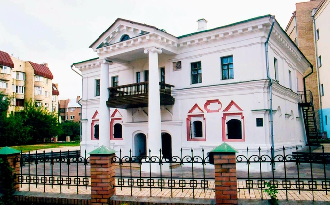 На Подолі в Києві стартував перший тиждень мистецтва за участі понад 25 просторів фото 2
